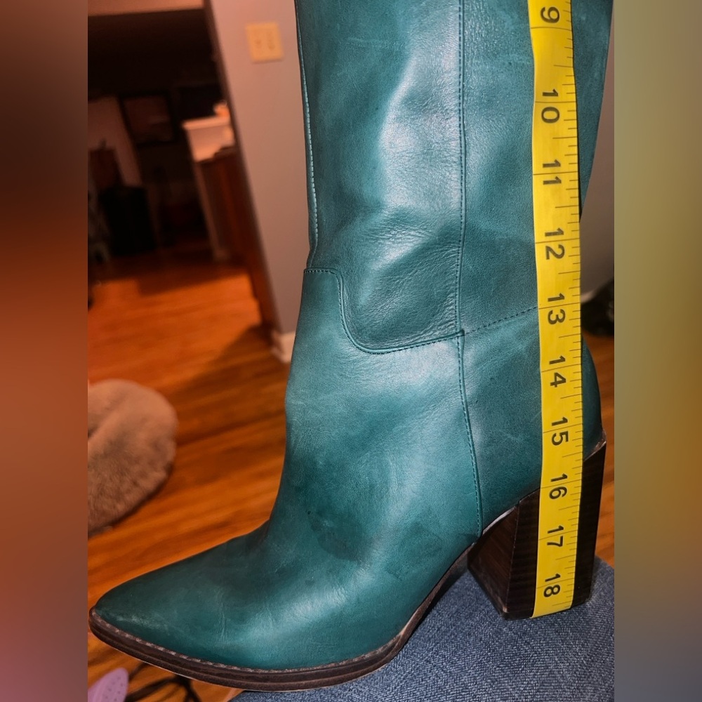NINE WEST “Peachey”Heeled Boots - Picture 2 of 15